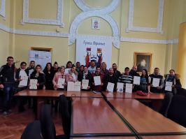 SVEČANA PODELA SERTIFIKATA NAKON ZAVRŠENE OBUKE U OKVIRU PROJEKTA PROmena ZA ROME