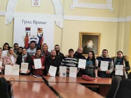 SVEČANA PODELA SERTIFIKATA NAKON ZAVRŠENE OBUKE U OKVIRU PROJEKTA PROmena ZA ROME